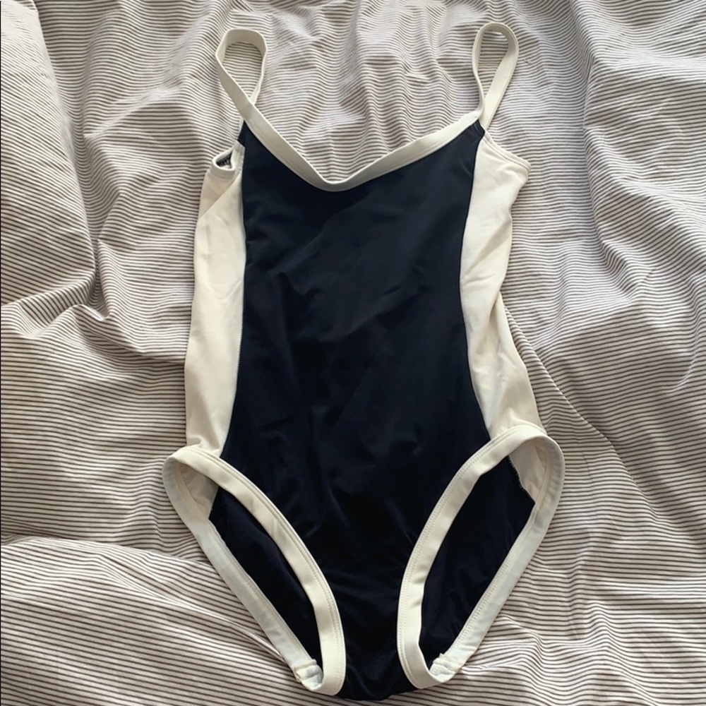 Beautifuf Classic onepiece